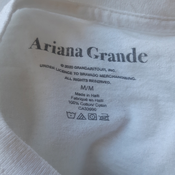 Ariana Grande official merchandise rare pose size medium logo - Picture 8 of 10